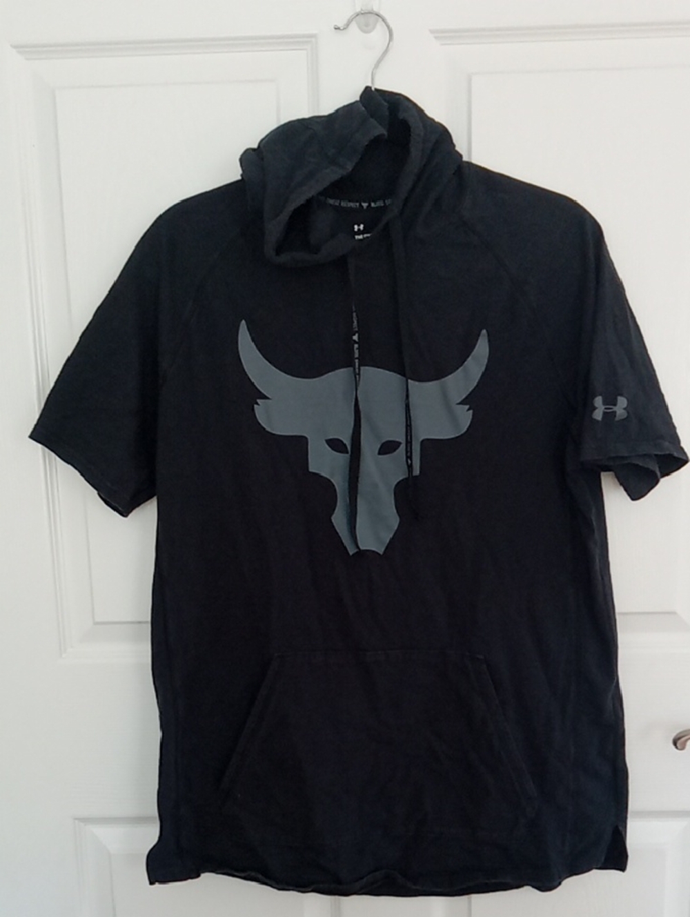 Black Under Armour Hooded Tshirt Mens Size M